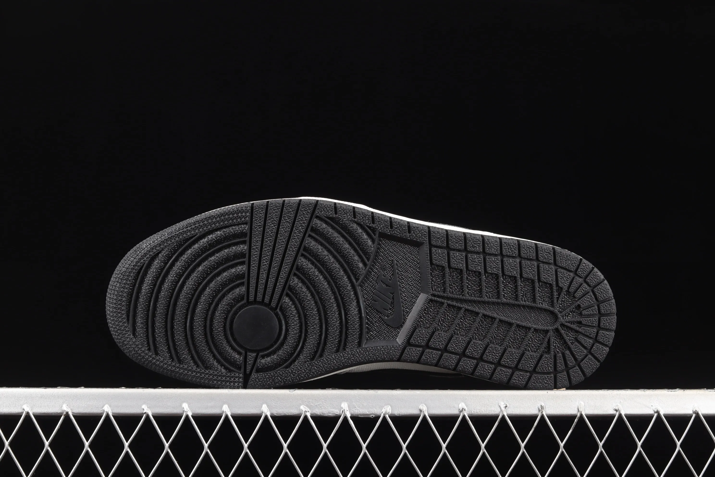 All categories Air Jordan Jordan series basketball shoes Air Jordan 1 Low G version pure original Air Jordan 1 Low AJ1 Joe 1 white and black canvas stitching low-top cultural leisure sports shoes DC3533-100